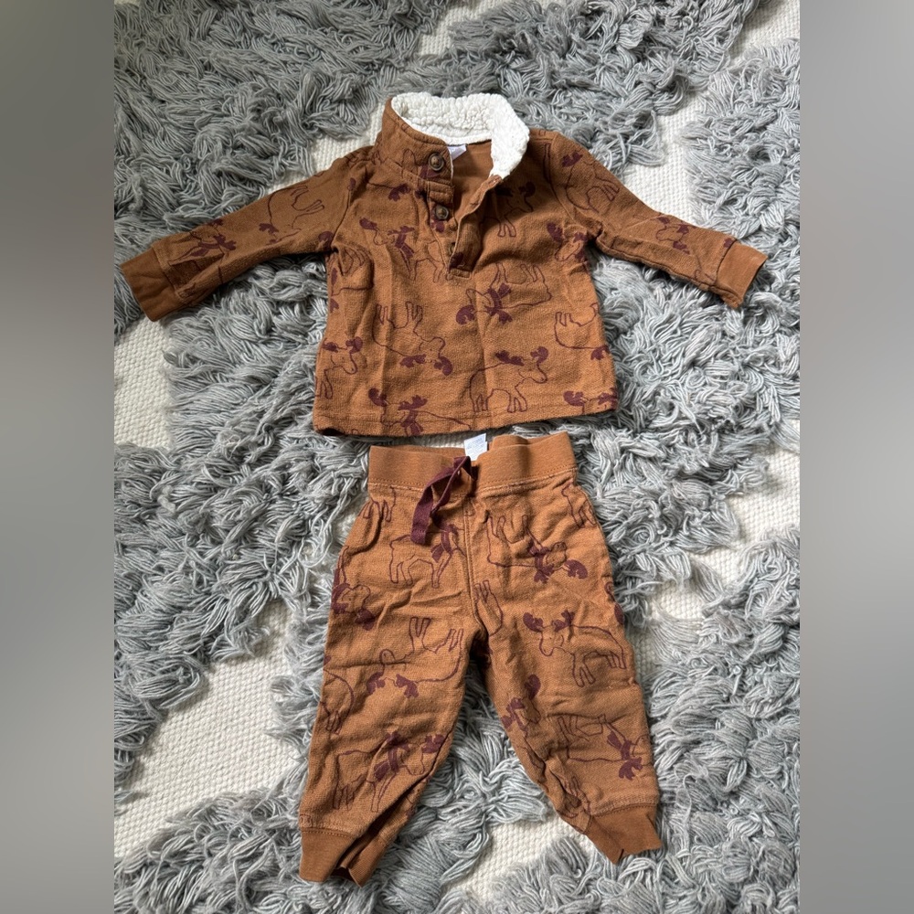 Carters - 9M - Brown moose sweater and pants